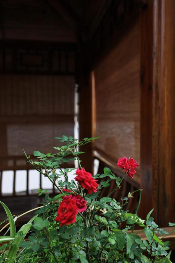 Ferienwohnung Xiluxiaoxie Saturday 3Nights Airport Free Transfer Lijiang  Exterior foto